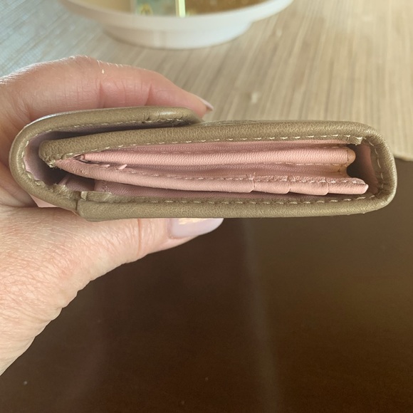 Coach dotted Op Art long wallet on chain EUC - Picture 9 of 14